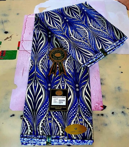 Polyester fabric with print