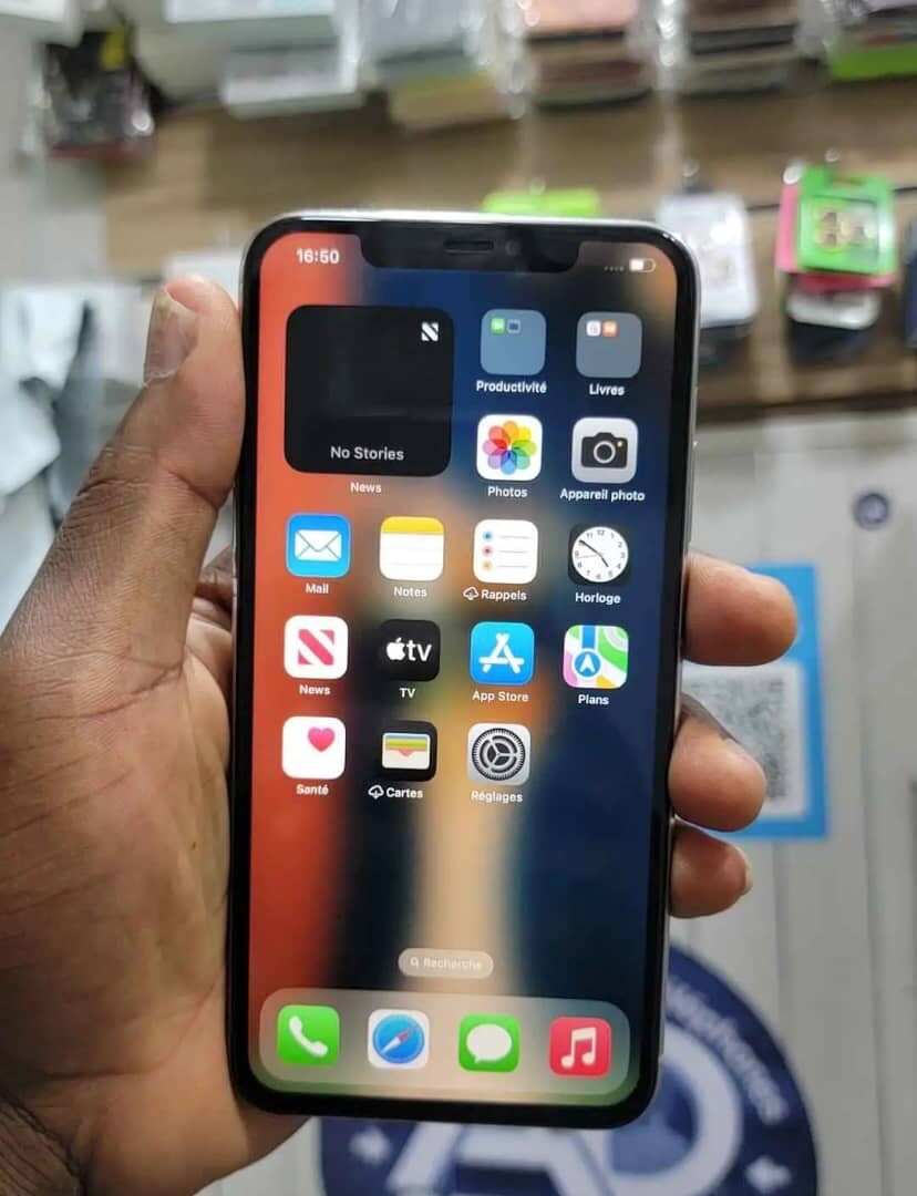 iPhone 11 Pro Max 64Go Argent