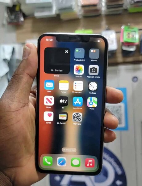 iPhone 11 Pro Max 64Go Argent