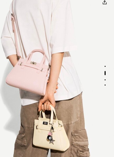 Sac à main rose BERSHKA