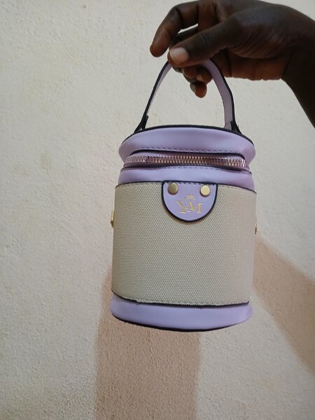 Sac à main rond élégant