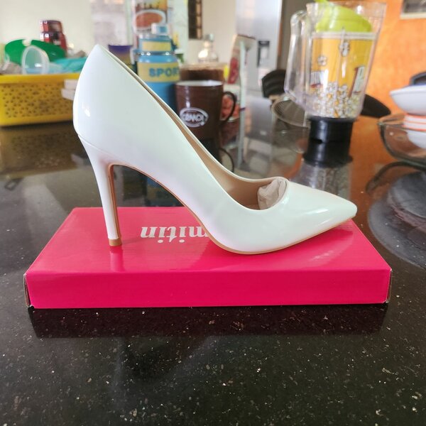 Escarpins blancs élégants