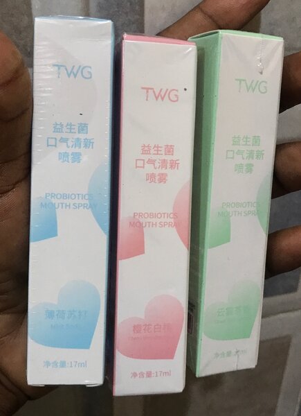 Probiotic oral spray