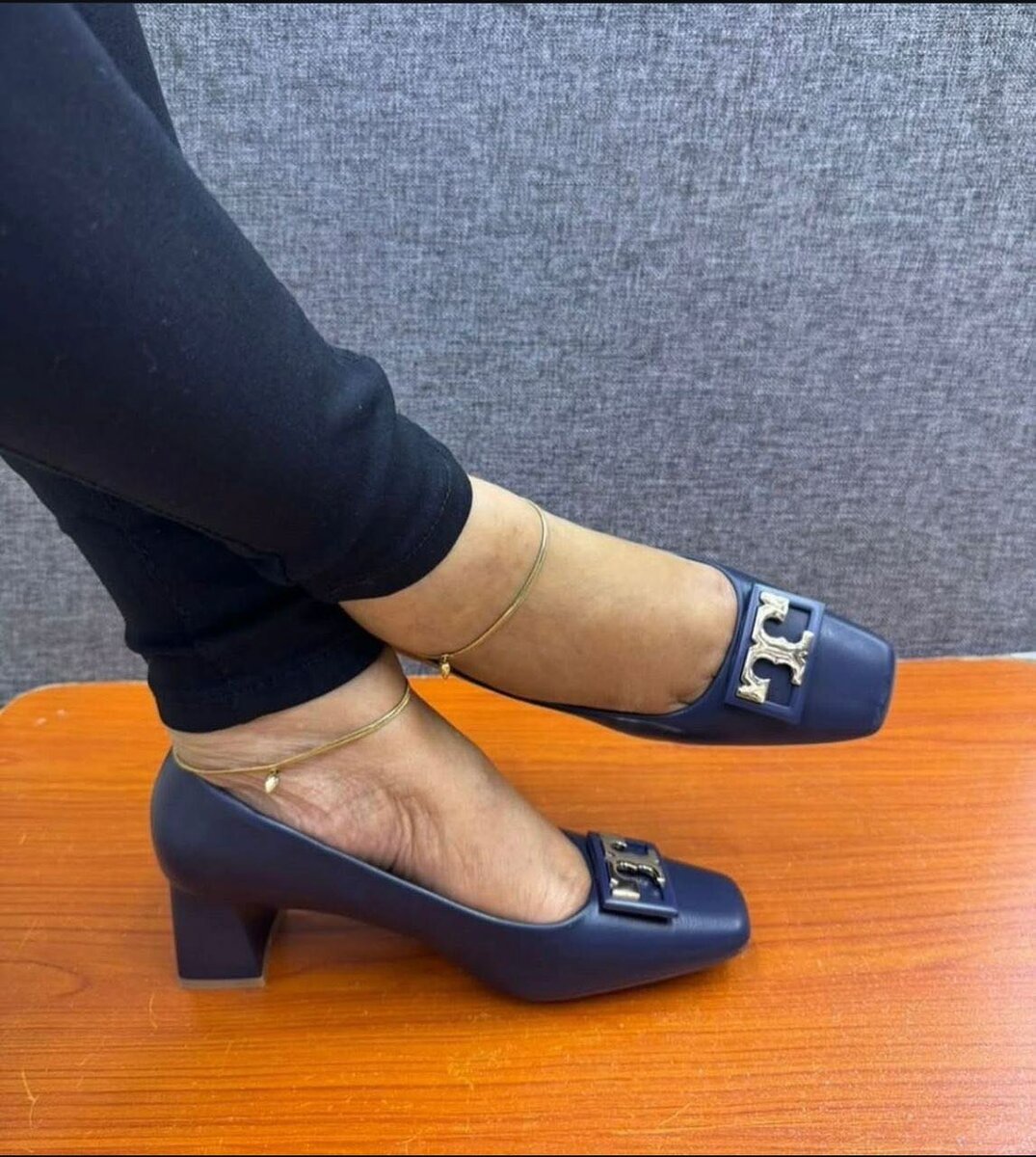 Aaron fairy stock shoes