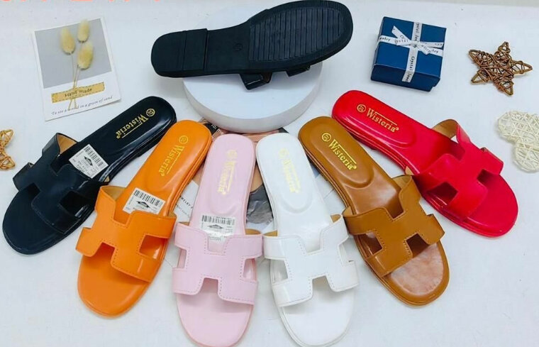 Sandales colorées confortables