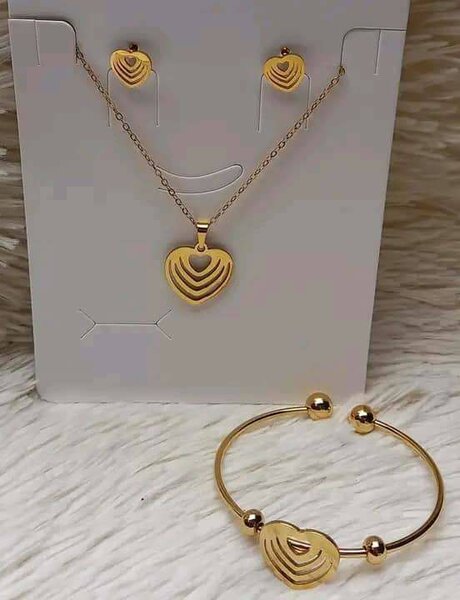 Ensemble Bijoux Dorés Élégants