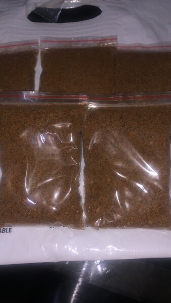 Épices en sachets refermables