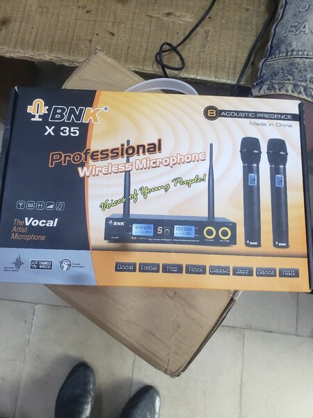 BNK X35 Wireless Microphone