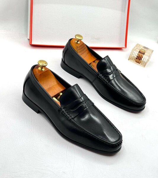Solid Leather Executive Shoes