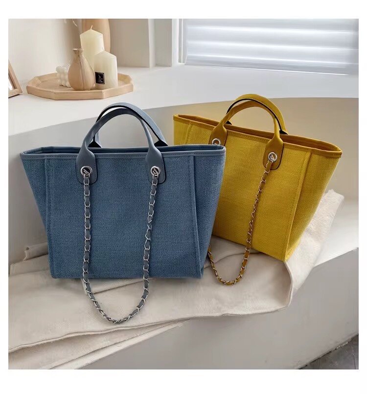 Sacs colorés en toile élégante