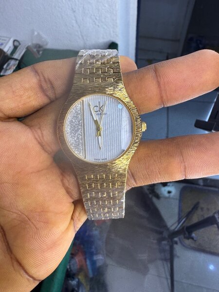 Montre dames importées