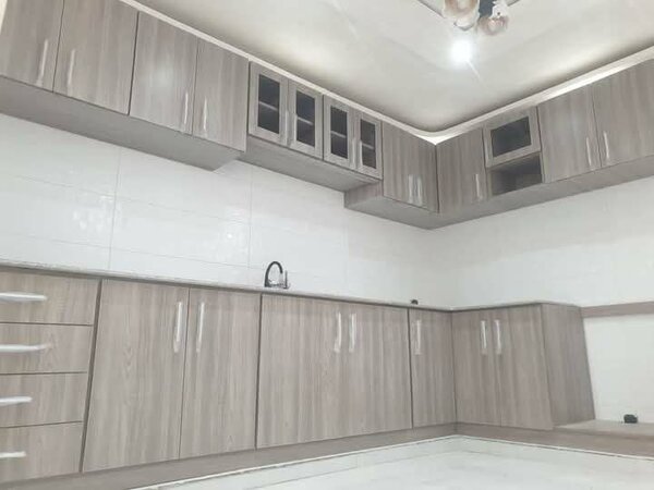 Cuisine complète en bois clair