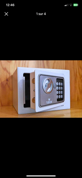 Mini coffre-fort étanche