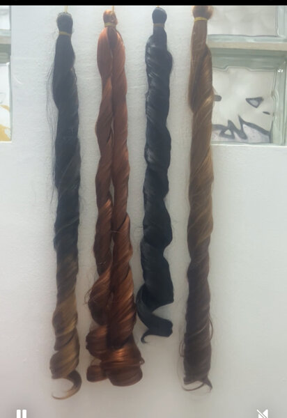 Cheveux synthétiques ombrés