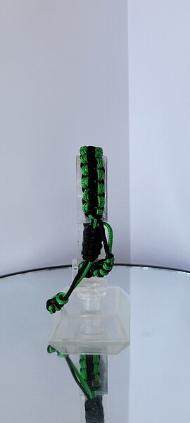 Bracelet tressé vert noir