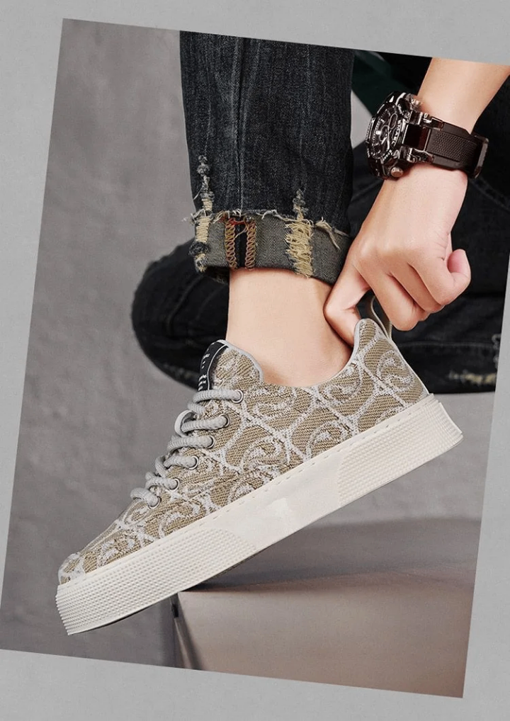 Baskets modernes imprimées