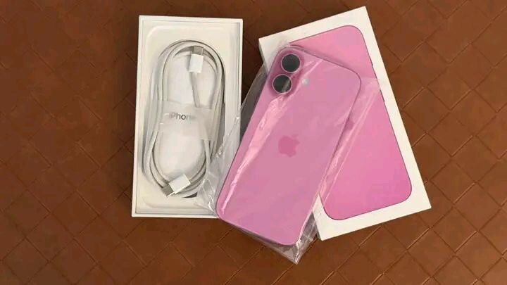 iPhone 14 - Bleu et Rose