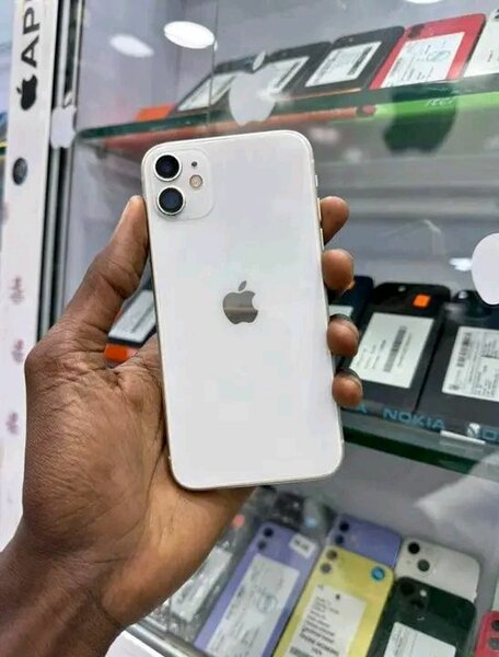 iPhone 11 - Blanc - 64Go