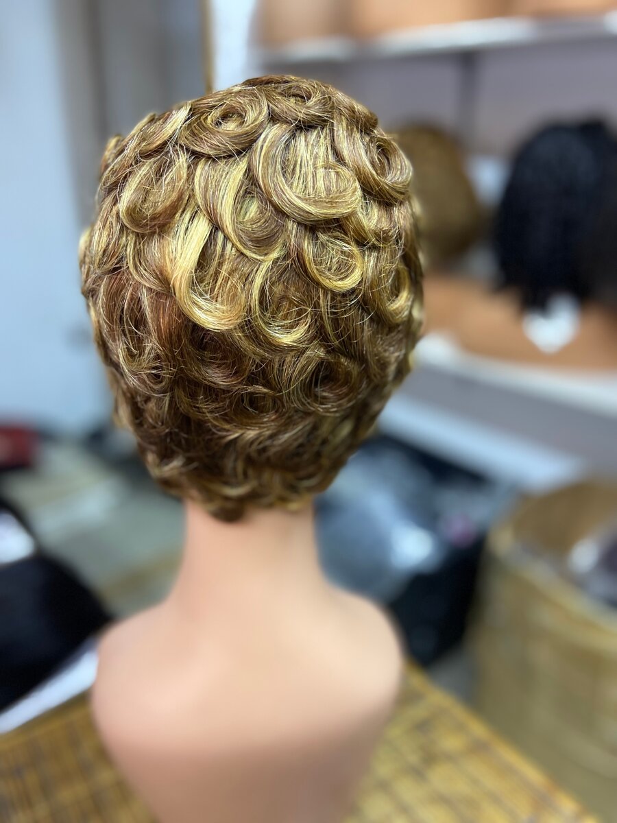 Perruque Boucles Élégantes