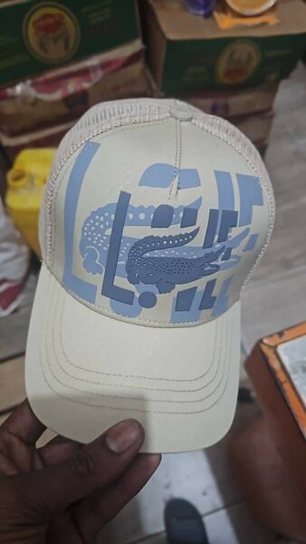 Casquettes tendance brodées