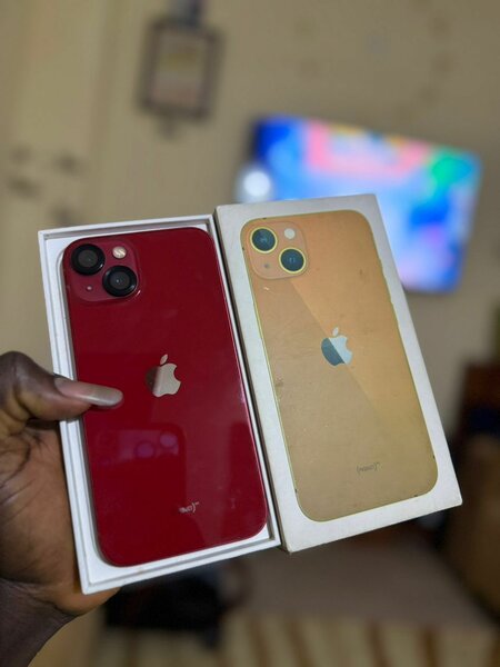 iPhone 13 Rouge 128Go 2nd main