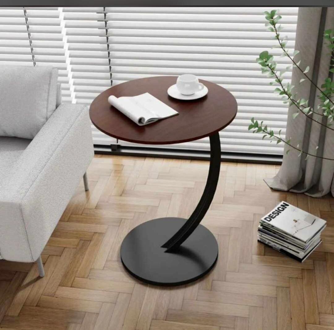 Mini corner table