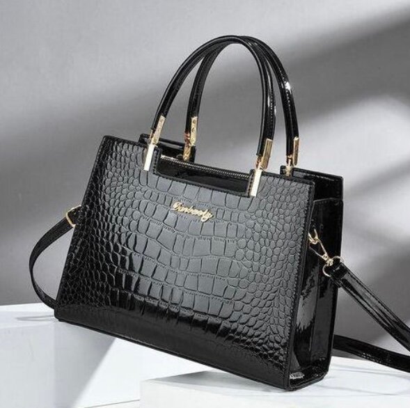 Sac à main croco élégant