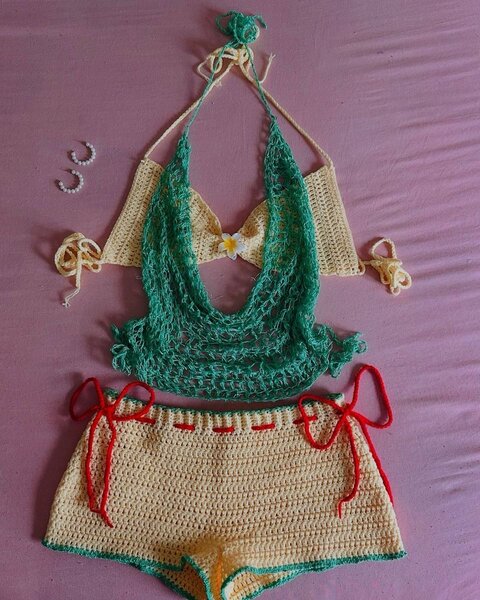 Ensemble maillot crochet vert et beige