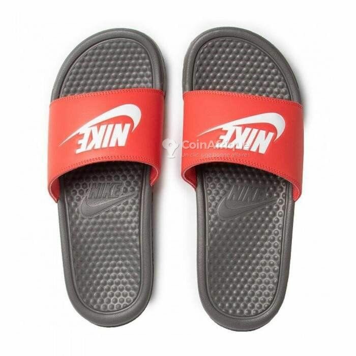 Claquettes Nike Benassi JDI