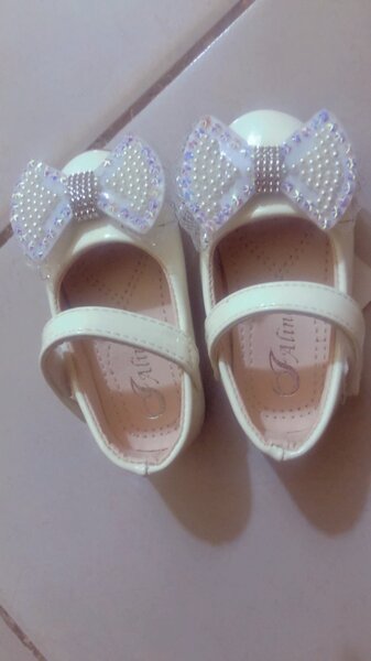 Chaussures bébé fille ornées