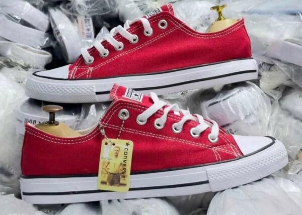 Baskets Converse rouges