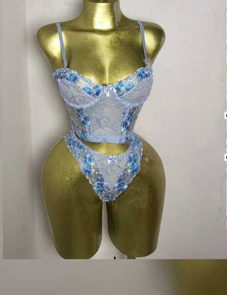 Body en dentelle bleu sexy
