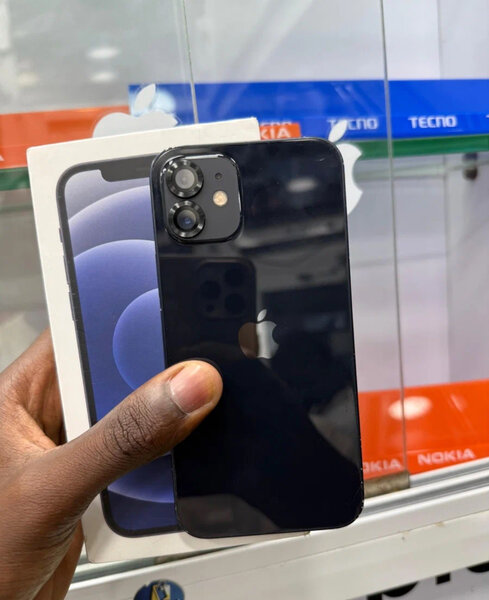 iPhone 12 - 128Go Noir