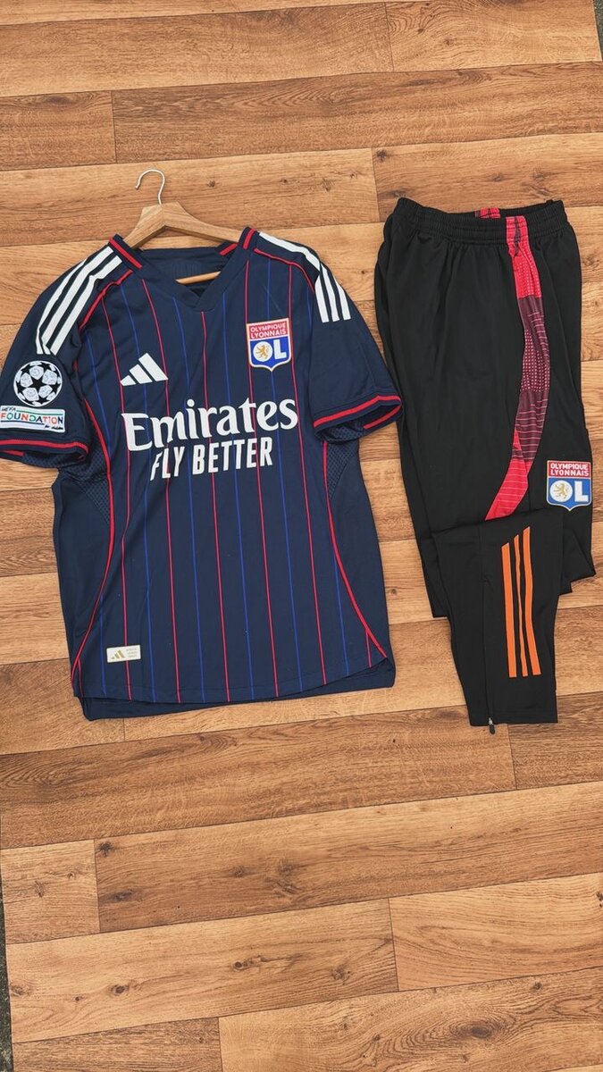 Ensemble de football Olympique Lyonnais