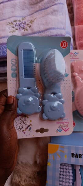 Ensemble brosse et peigne pour bébé