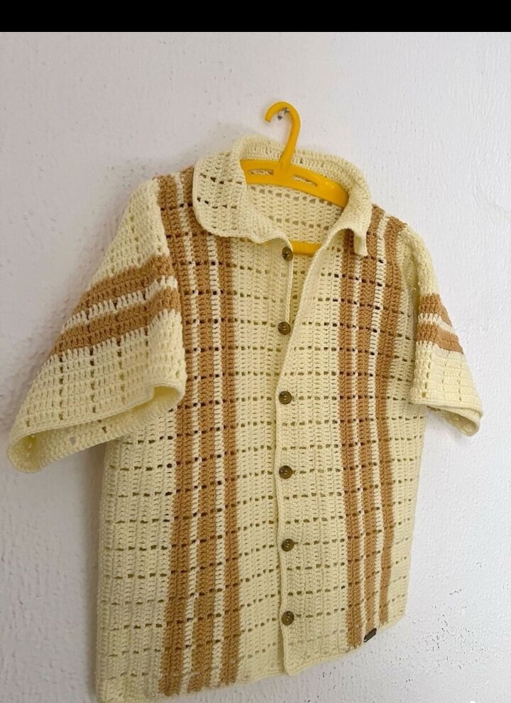 Cardigan en crochet coloré