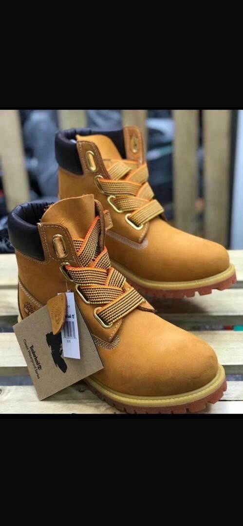 TIMBERLAND BOOT