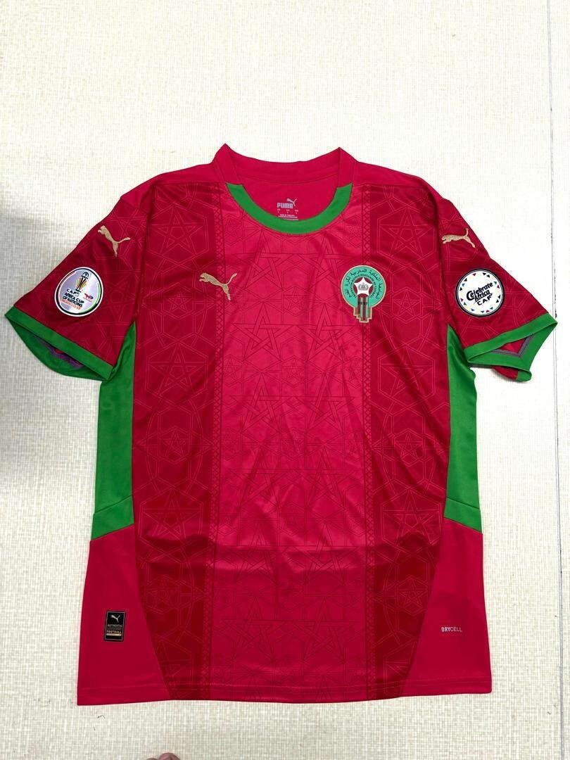 Maillots de football colorés