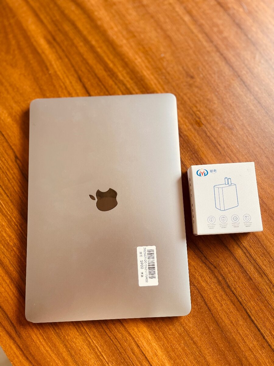 MAC BOOK PRO 2017  TOUCHBAR