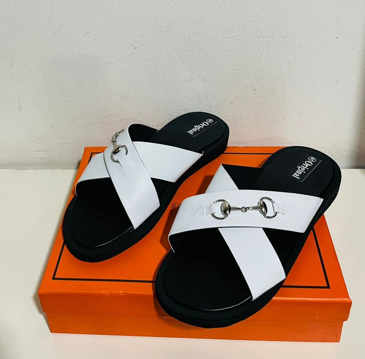 Sandales confort croisées