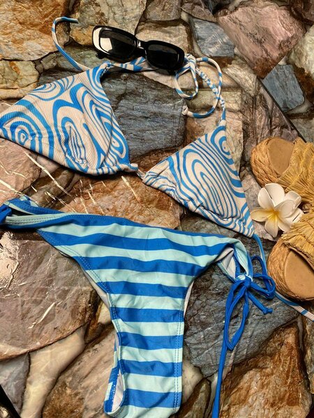 Bikini à motifs vibrants