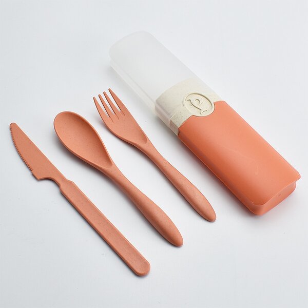 Eco-friendly wheat straw cutlery