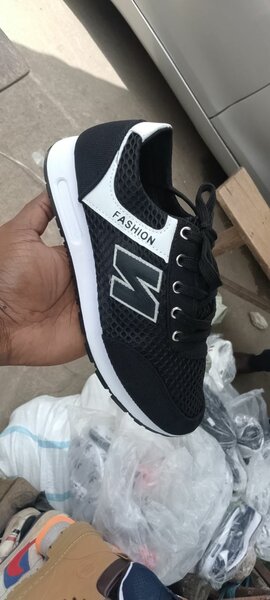 Baskets légères  homme femme