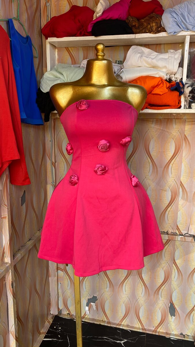 Robe Cocktail Rose Élégante