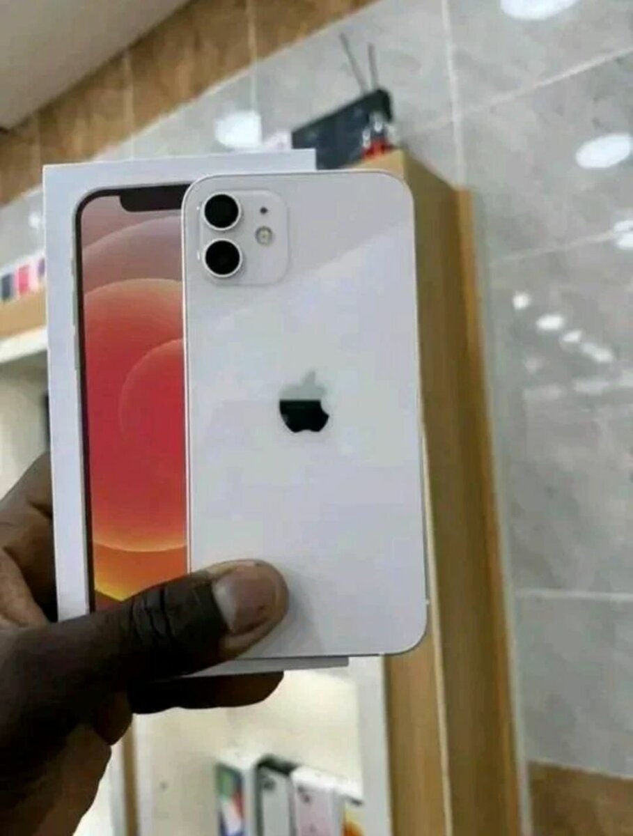 iPhone 12 Blanc avec Boîte