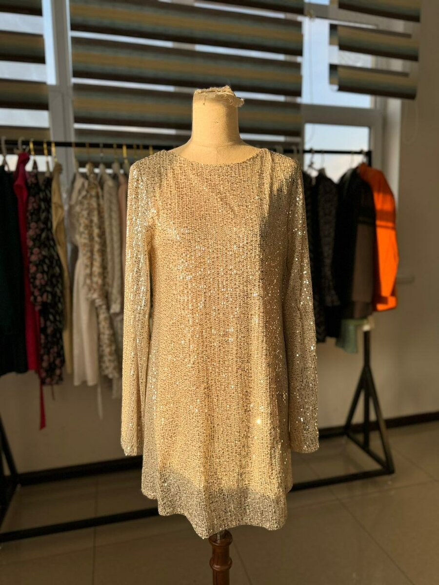 Платья вечернее