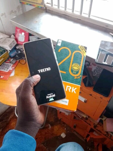 Tecno Spark 20 Pro Smartphone