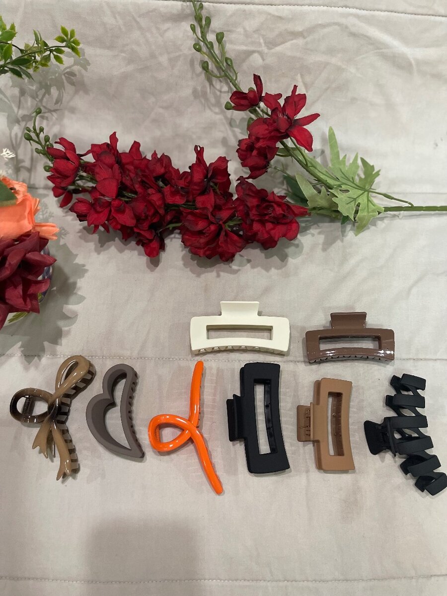 Hair clips/ claw clips