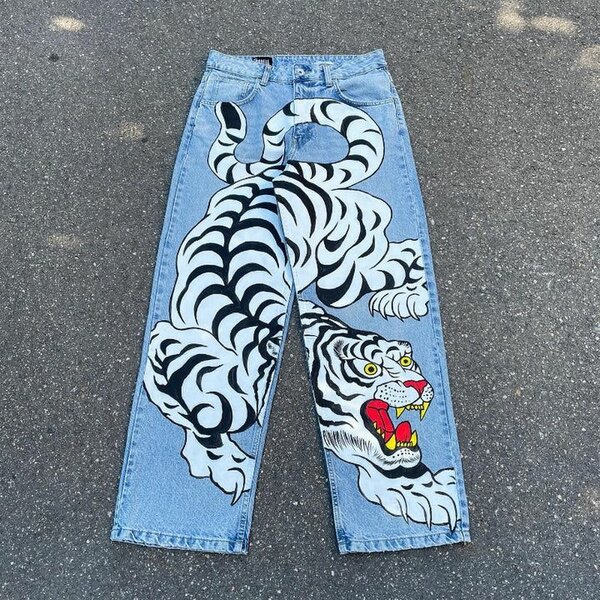 Jeans en denim imprimé tendance