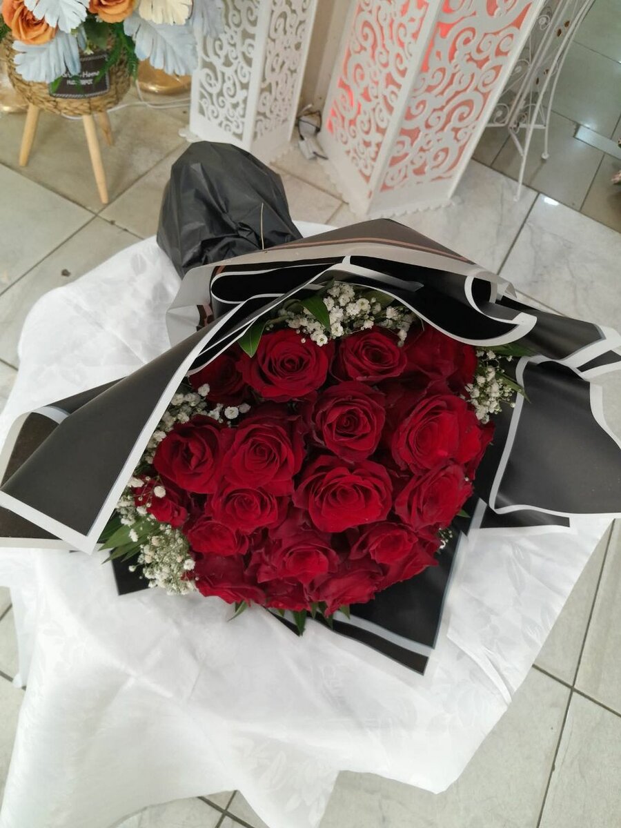 Bouquet de roses rouges élégantes